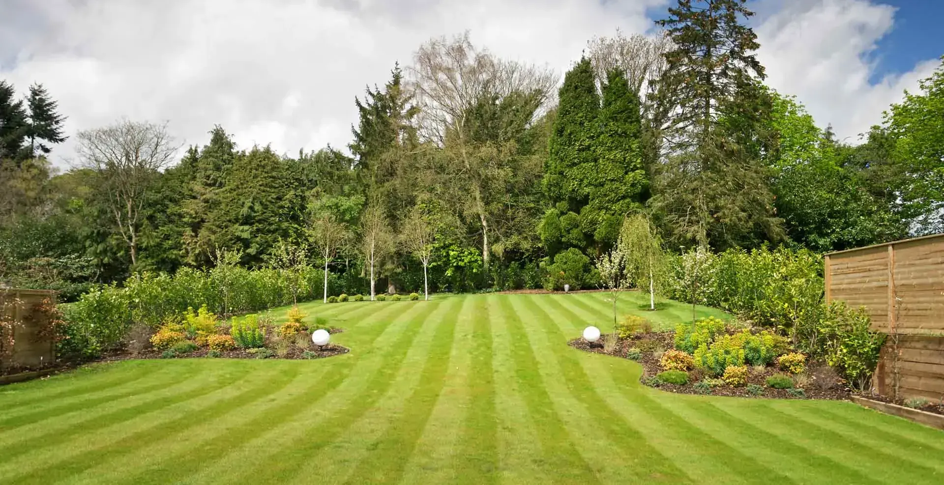 Landscape Maintenance in Cedar Rapids, IA
